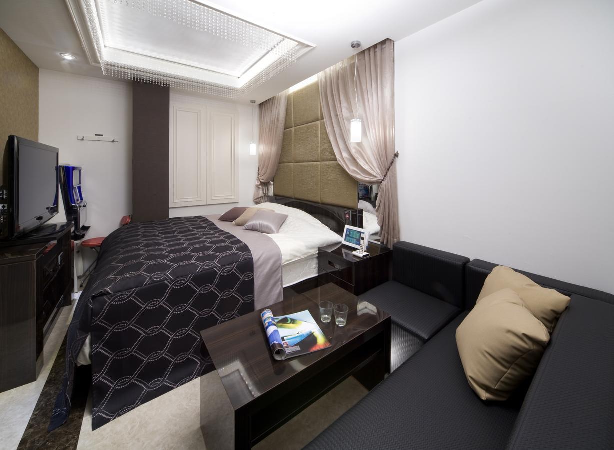 Jewel Hotel Luxury Modern (Adults Only) Miyoshi  Экстерьер фото