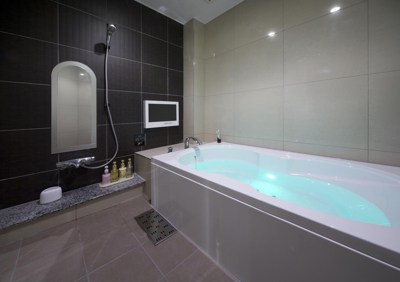 Jewel Hotel Luxury Modern (Adults Only) Miyoshi  Экстерьер фото